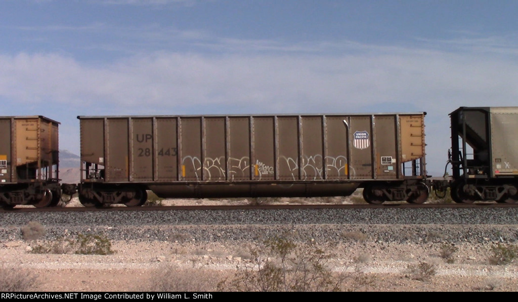 EB Unit Empty Open Hopper Frt at Erie NV -79